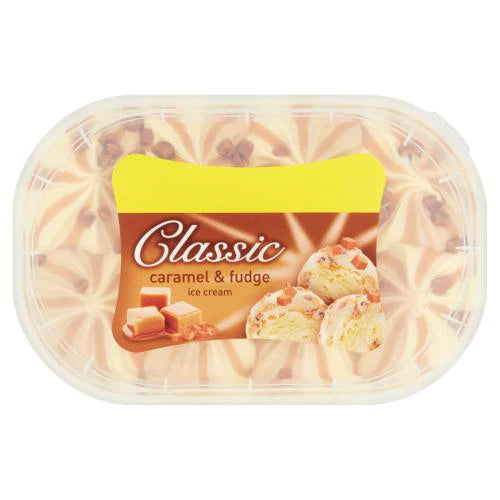 Classic Caramel & Fudge Ice Cream Tub 900ml (FROZEN)